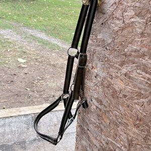 Green breakaway halter(closing down shop this week, deleting this soon.)